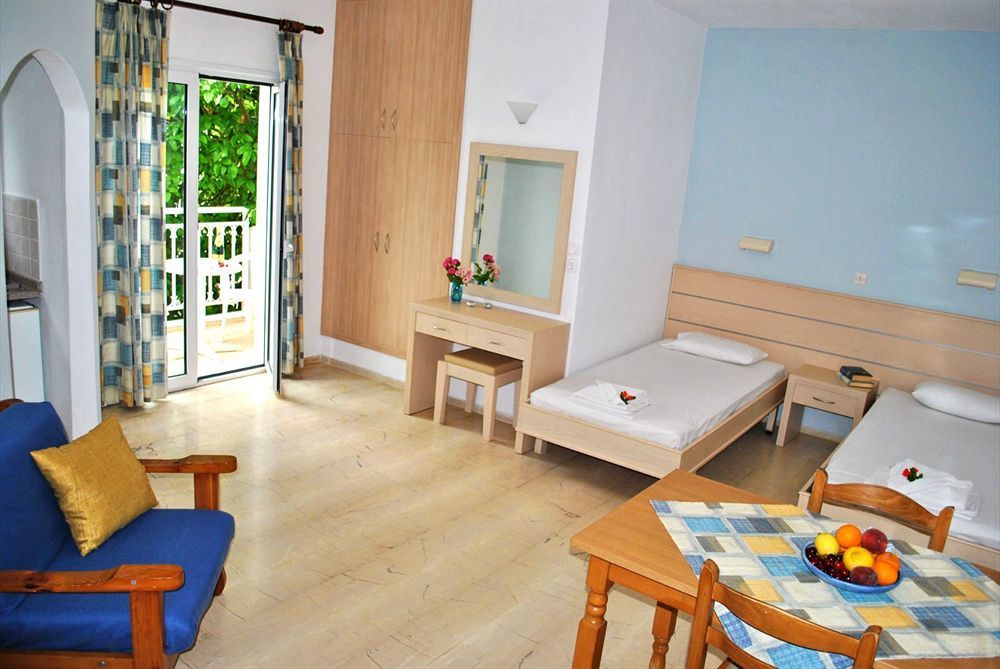 Melissa Apartments, & Малиа